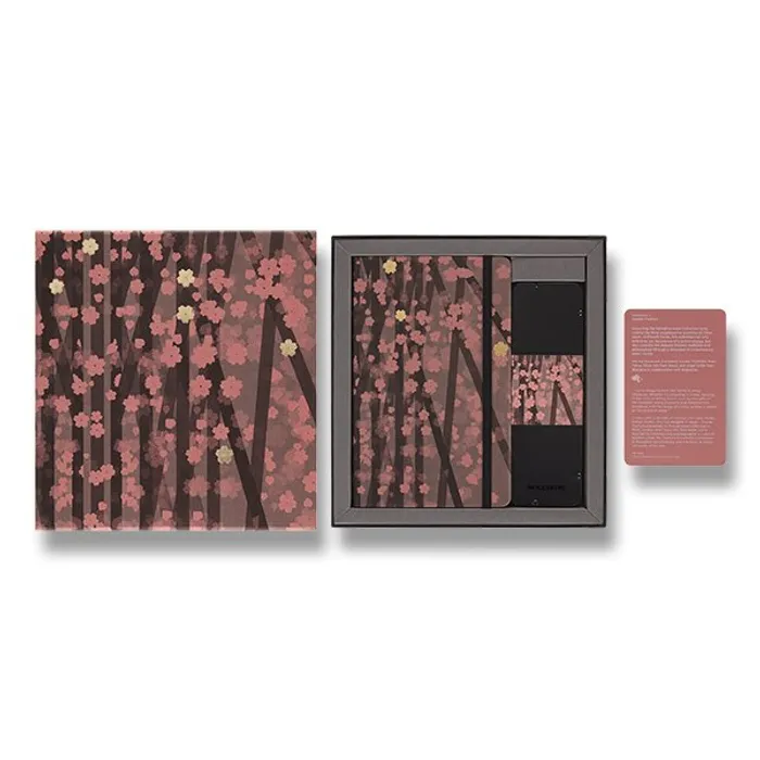 Hauptbild des Produkts Dárková sada Moleskine Sakura 2023 L, čistý, dárková sada s pastelkami