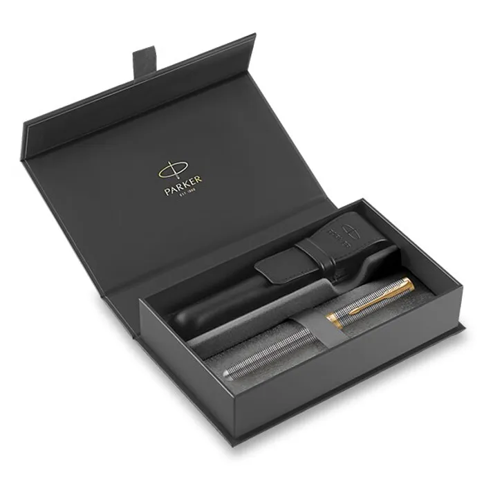 Hauptbild des Produkts Parker Sonnet Deluxe Silver Chiselled GT plnicí pero, hrot F, dárková kazeta s koženým pou