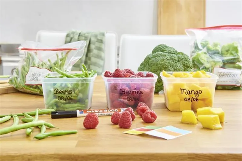 Hauptbild des Produkts Permanentní popisovač "8000 Freeze", černá, 1 mm, kuželový hrot, EDDING