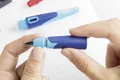 Weiteres Produktbild Füllfederhalter für Linkshänder mit Standard-M-Feder – STABILO EASYbirdy dunkelblau/cyan
