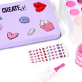 Weiteres Produktbild Set in einer Blechdose (Lidschatten und Nagellack)