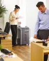 Weiteres Produktbild Aktenvernichter Intellishred 225i, Streifenschnitt, 20 Blatt, FELLOWES