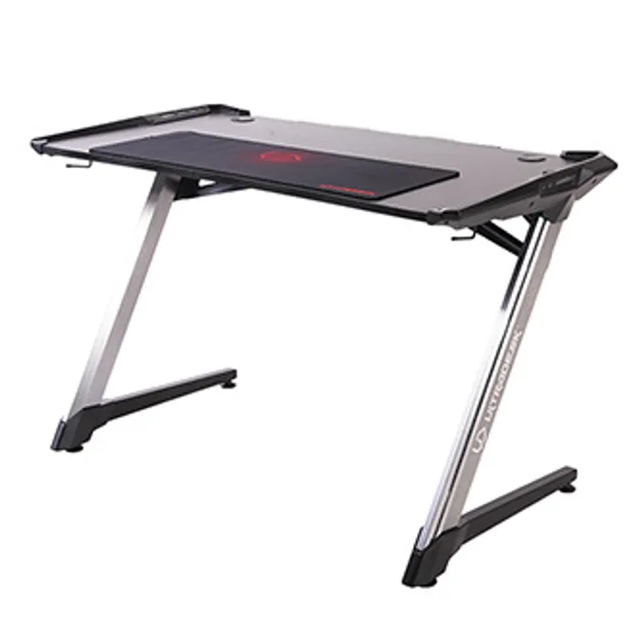 Hauptbild des Produkts ULTRADESK Herní stůl RACER, 120X64 cm, 77 cm, RGB podsvícení, se 4 XXL podložkami pod myš